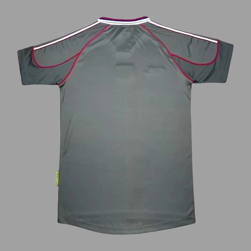Lyon 00/01 Lyon Away Retro 2