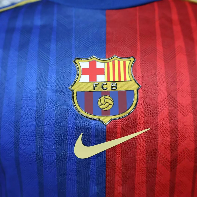 Barcelona 25/26 Barcelona Player Retro Red Blue 4