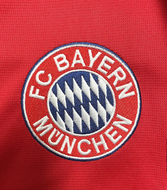 Bayern Munich 02/03 Bayern Munich Third Retro 4