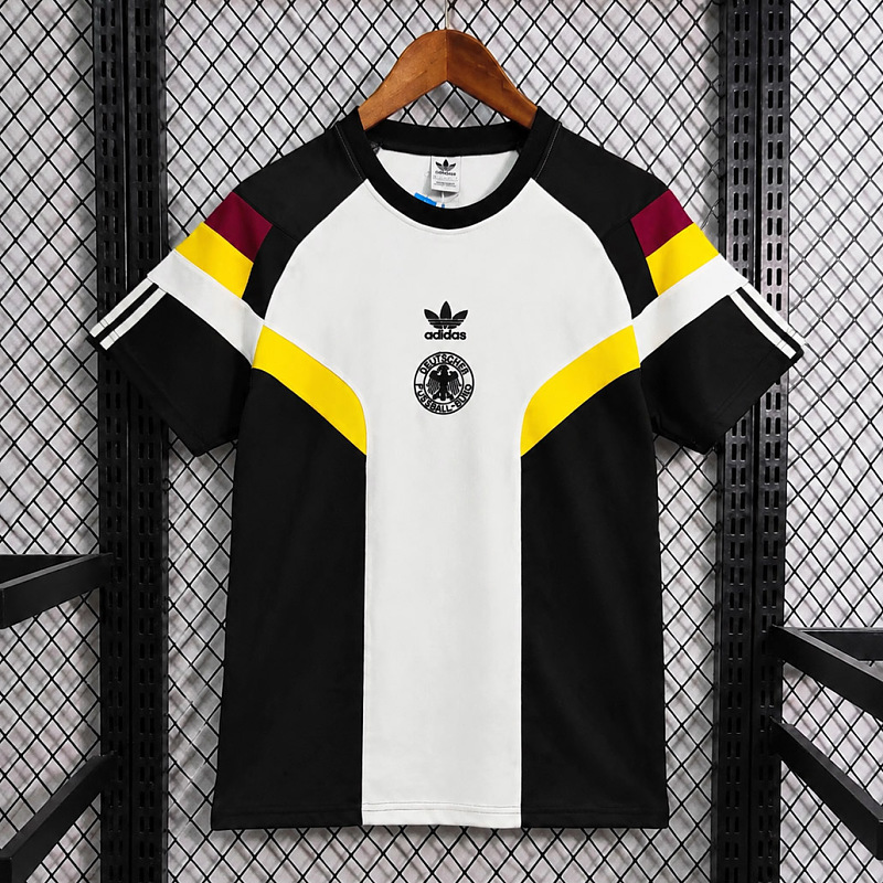 Germania Germany Trefoil Retro Inspired White Black Short Sleeve Sweatshirt
