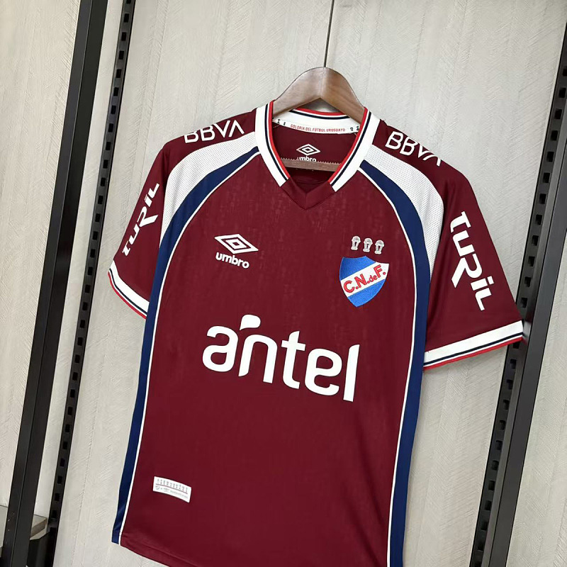 Club Nacional Club Nacional de Football Goalkeeper 2 5