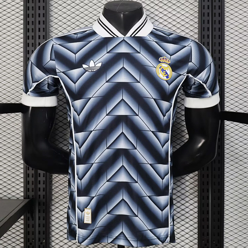 Real Madrid 25/26 Real Madrid Lifestyle Black Player Retro