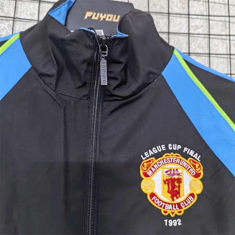 Manchester United 26/27 Manchester United 90 Woven Vintage Black Windbreaker 2