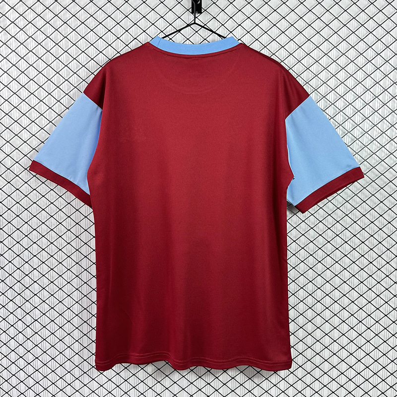 Burnley Soccer 00/01 Burnley Home Retro 4
