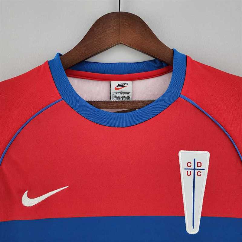 La Católica La Católica away 9