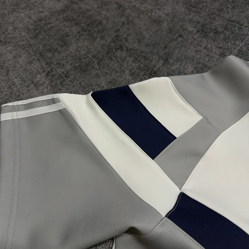 Real Madrid 26/27 Real Madrid Trefoil Retro Inspired White Grey Navy Short Sleeve Sweatshirt 3