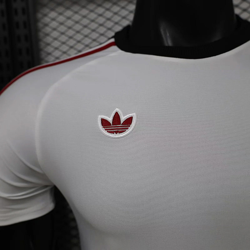 Manchester United 26/27 Manchester United x Adidas Originals White 3