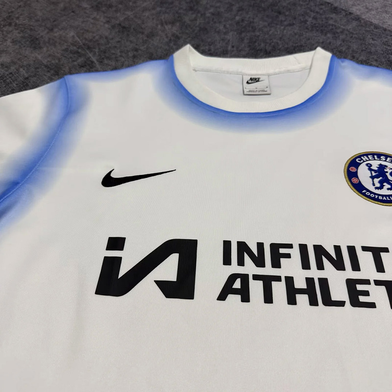 Chelsea 26/27 Chelsea Retro Inspired White Short Sleeve Sweatshirt 5