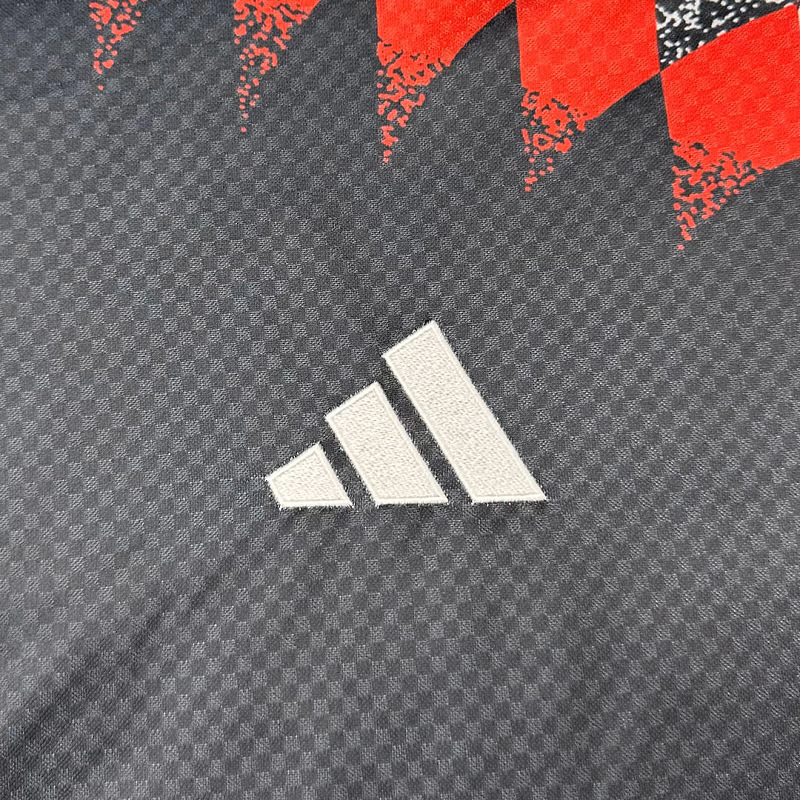 Manchester United 26/27 Manchester United 1994 Inspired Geometric 2