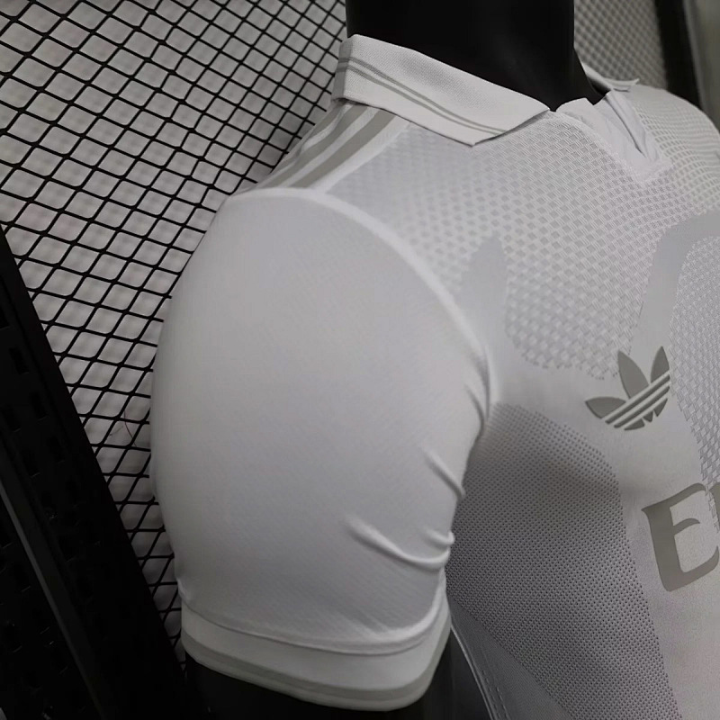 Real Madrid 26/27 Real Madrid 125 Years Anniversary White Player 5