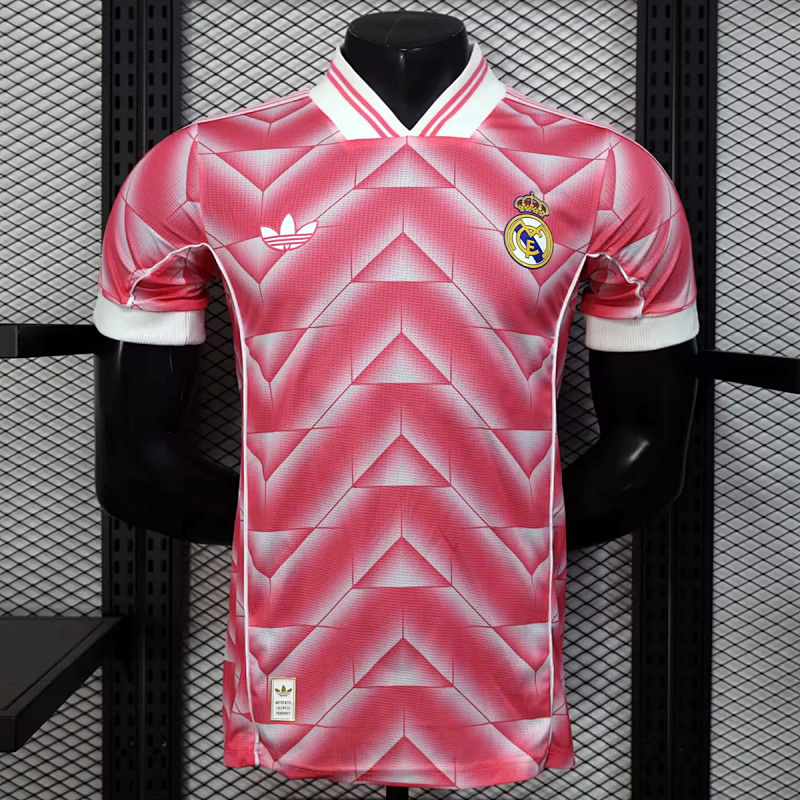 Real Madrid 25/26 Real Madrid Lifestyle Pink Player Retro