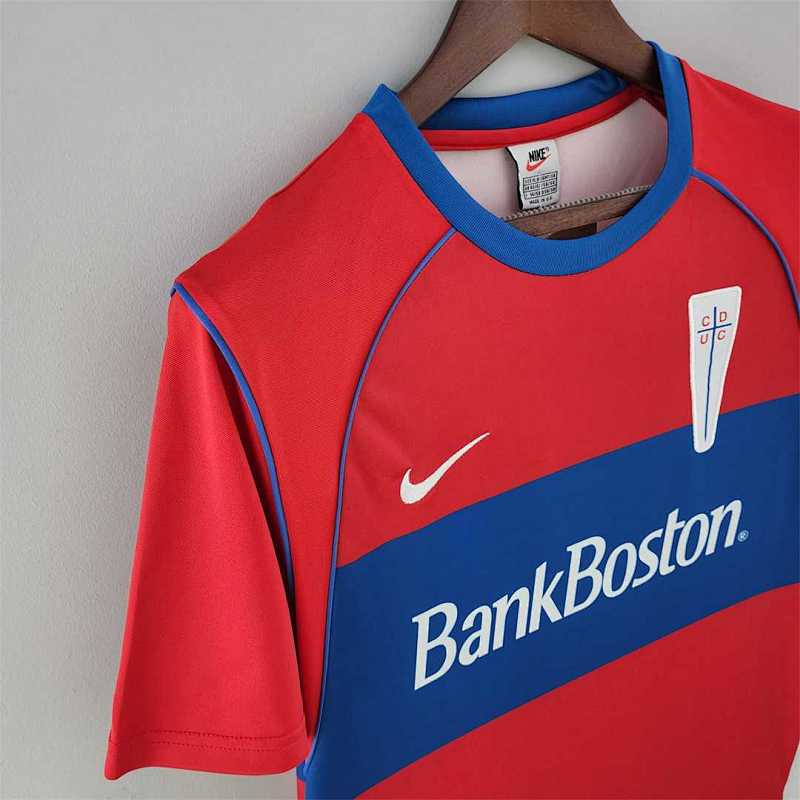 La Católica La Católica away 6