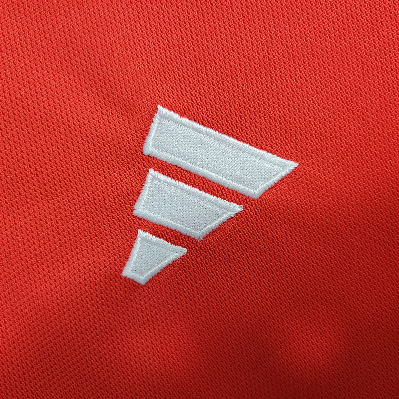 Benfica 23-24 Benfica home 8