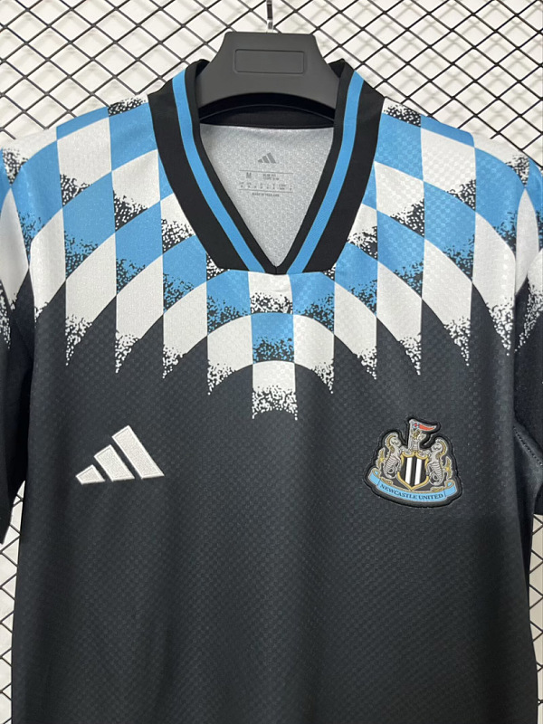 Newcastle 26/27 Newcastle United Black Retro 3