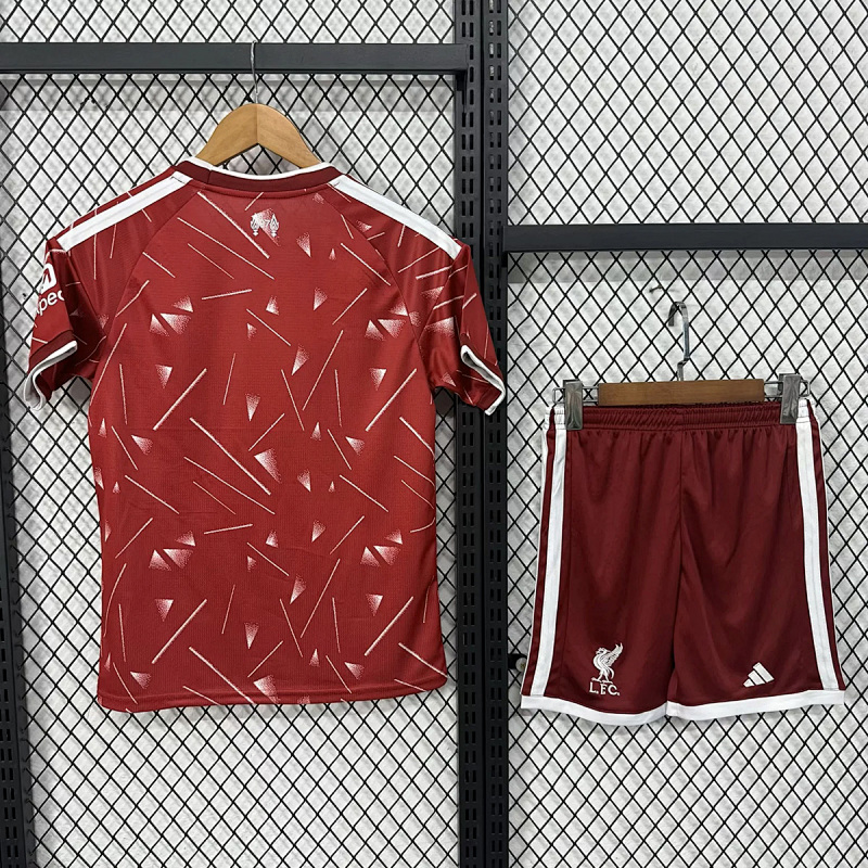 Liverpool 26/27 Liverpool Home Kids Size 16-28 2