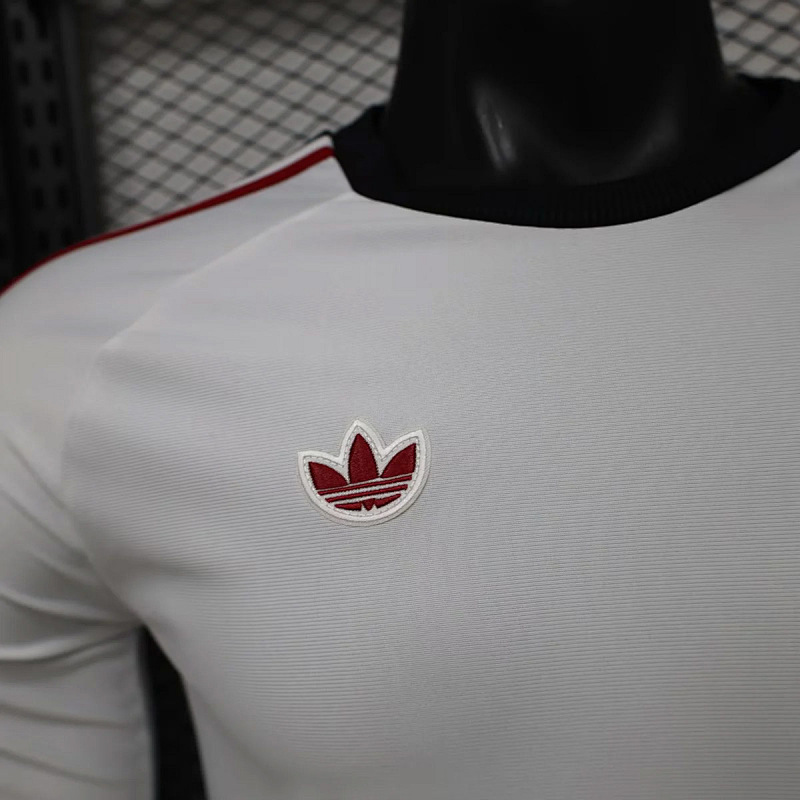 Manchester United 26/27 Manchester United x Adidas Originals White Long Sleeve 3