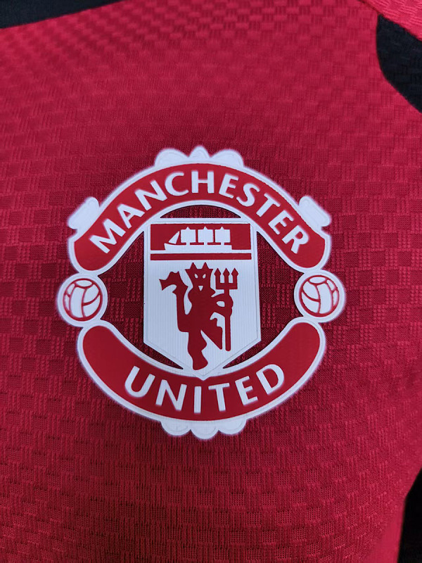 Manchester United 26/27 Manchester United Red Black Training Jersey 2