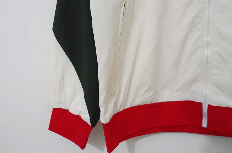 Liverpool 24/25 Liverpool Beige Windbreaker 6