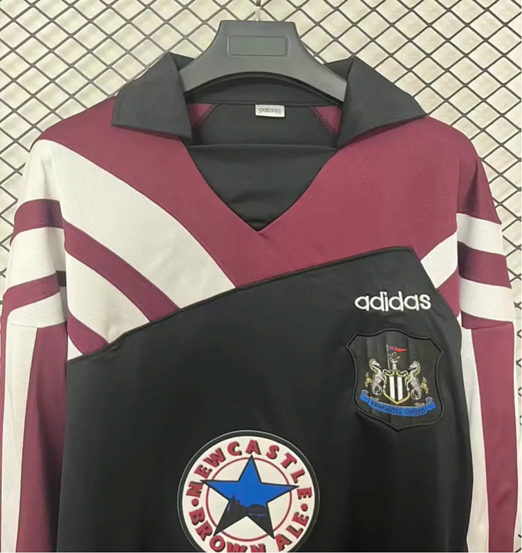 Newcastle 95/96 Newcastle United Long Sleeve Droll Top 2