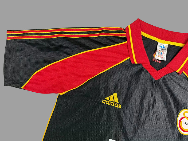 Galatasaray Soccer 99/00 Galatasaray Third Retro 6