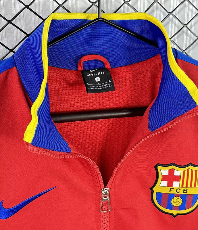 Barcelona 10/11 Barcelona Red Windbreaker 4