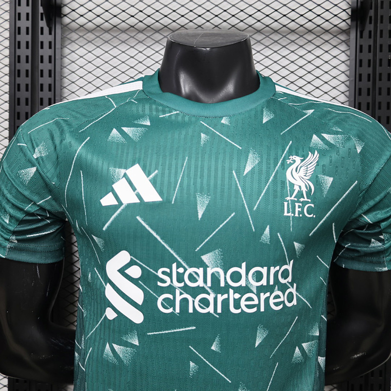 Liverpool 26/27 Liverpool Goalkeeper Player 2