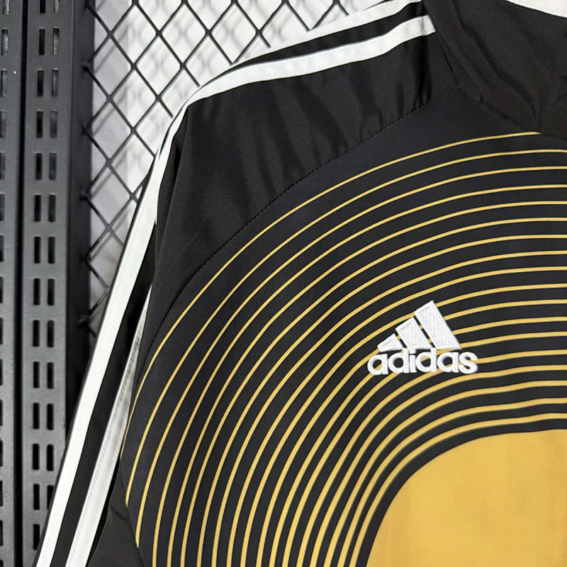Real Madrid Real Madrid Black Yellow Tracking Jacket 4