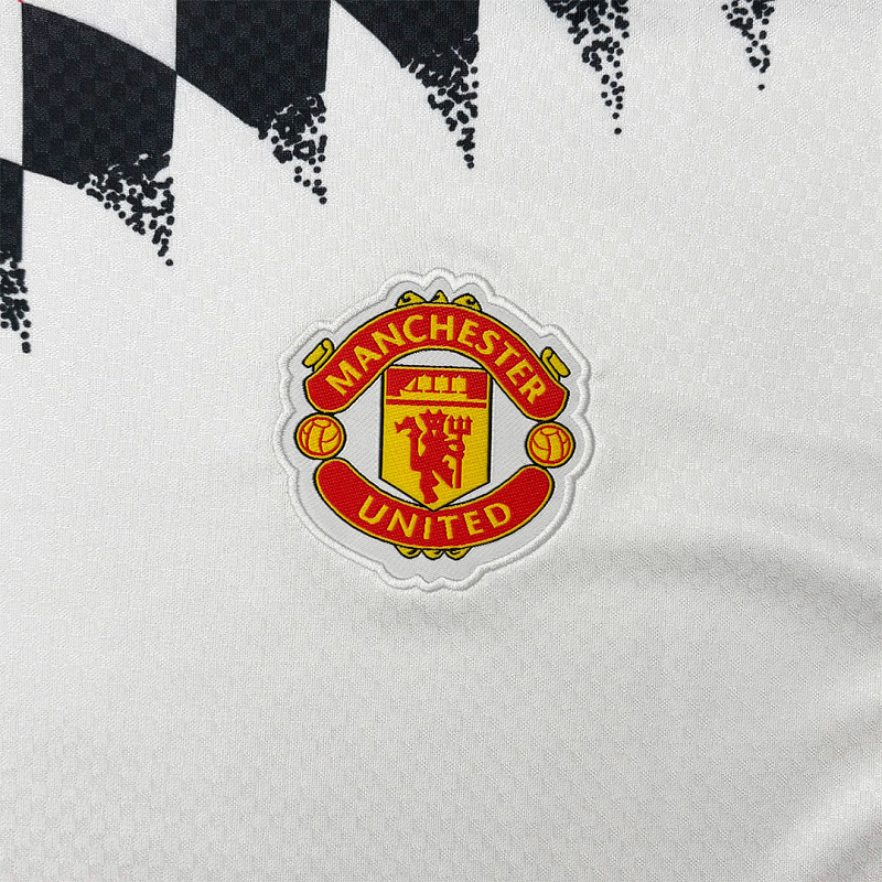 Manchester United 26/27 Manchester United 1994 Inspired Geometric White 2