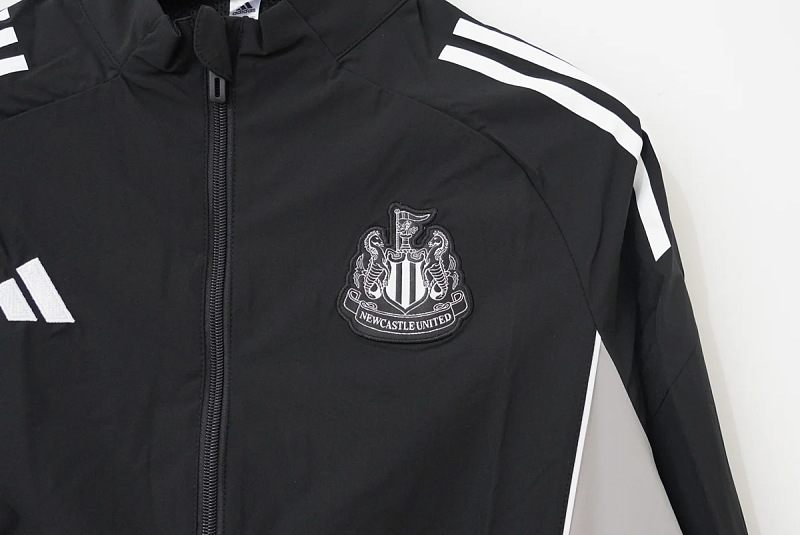 Newcastle 25/26 Newcastle United Black Windbreaker 8