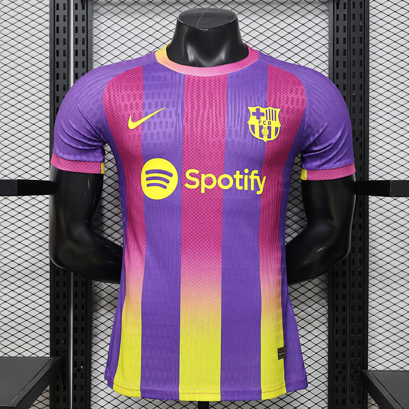 Barcelona 25/26 Barcelona Vivid Purple Noble Red Midwest Gold Special Player