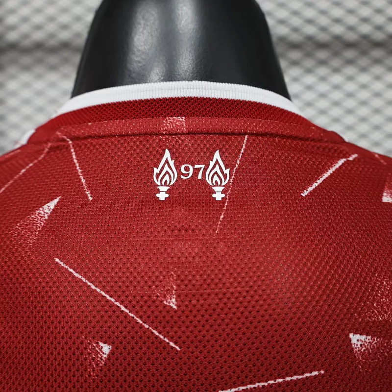 Liverpool 26/27 Liverpool Home Long Sleeve Player 2