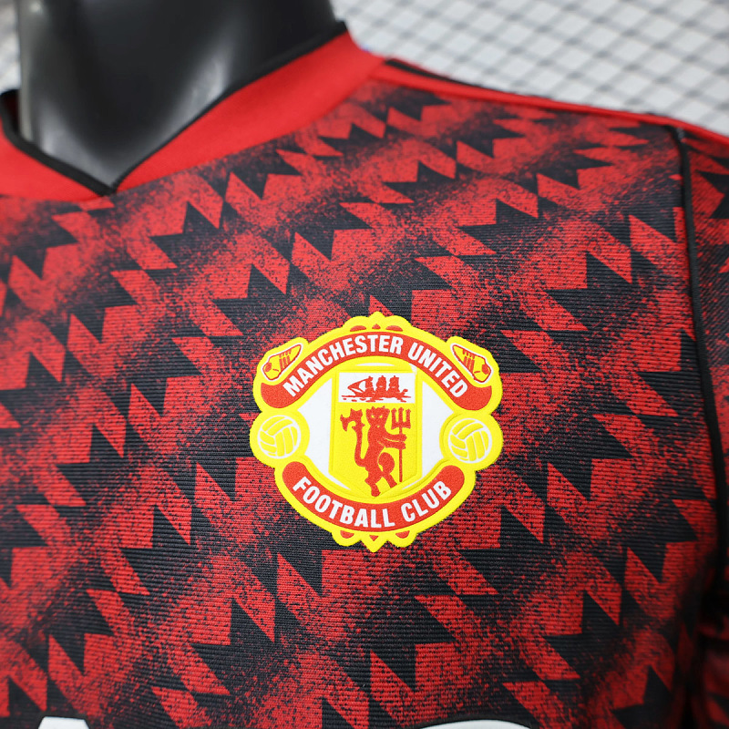 Manchester United 25/26 Manchester United Vintage-Style 90/92 Red Player 4