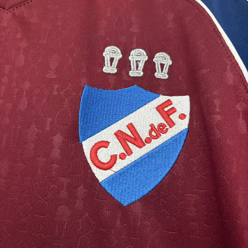 Club Nacional Club Nacional de Football Goalkeeper 2 3