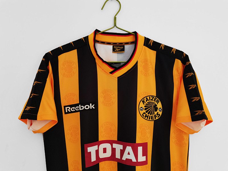 Kaizer Chiefs 98/99 Kaizer Chiefs Home Retro 11