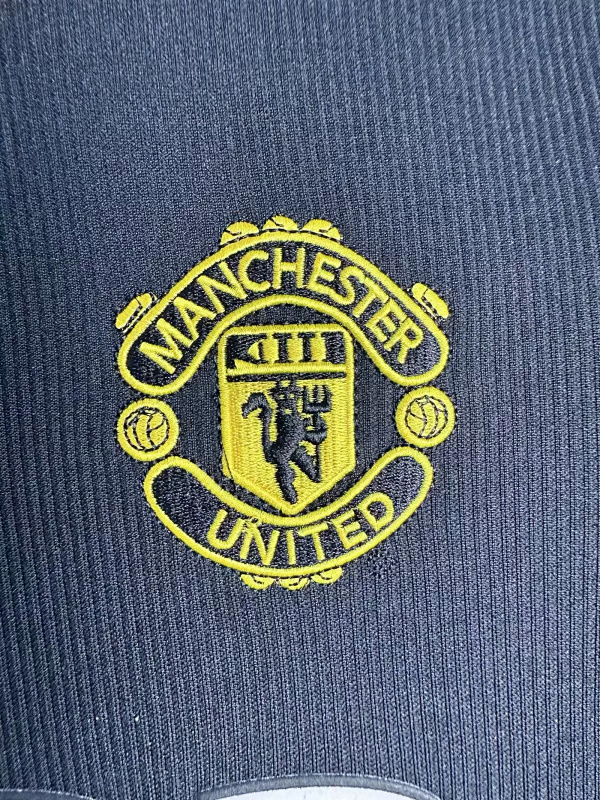 Manchester United 98/99 Manchester United Black Retro 4