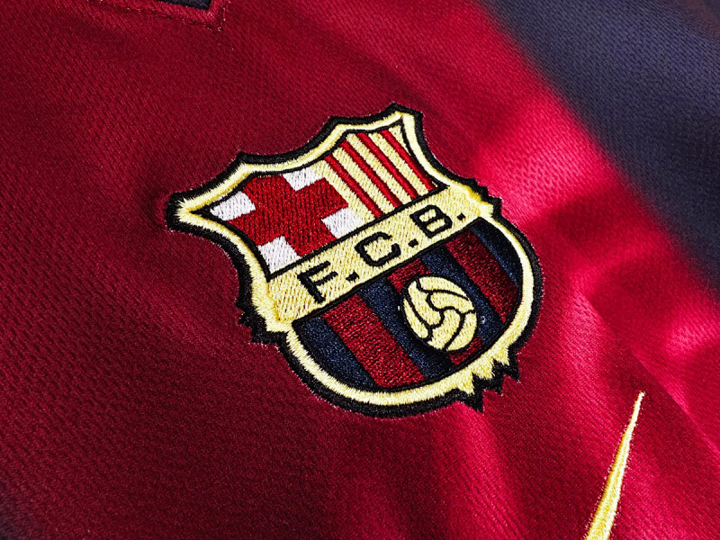 Barcelona 00/01 Barcelona Home Travis Scott Remark 6