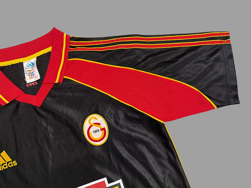 Galatasaray Soccer 99/00 Galatasaray Third Retro 5