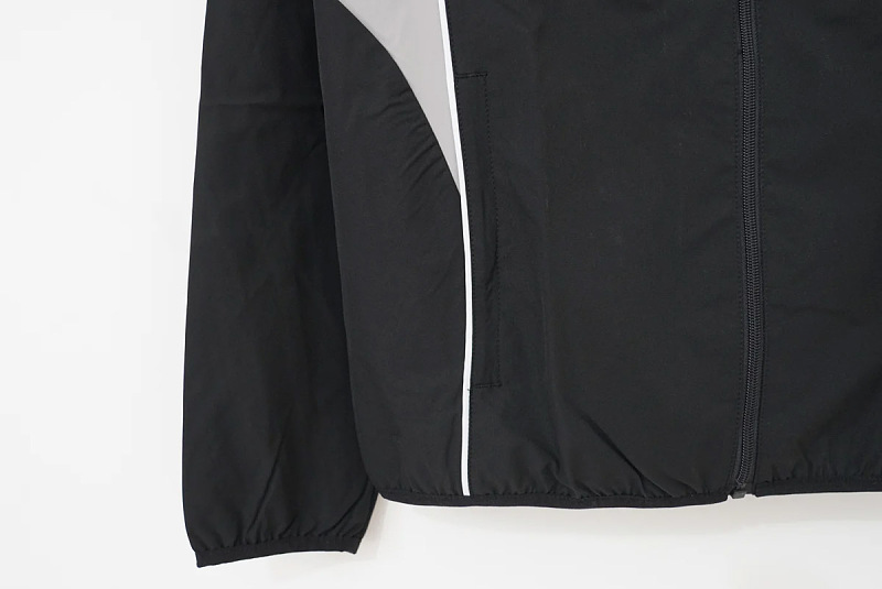Newcastle 25/26 Newcastle United Black Windbreaker 6