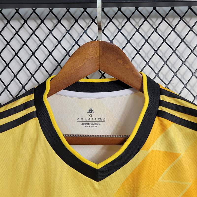 Ajax 23-24 Ajax away 10