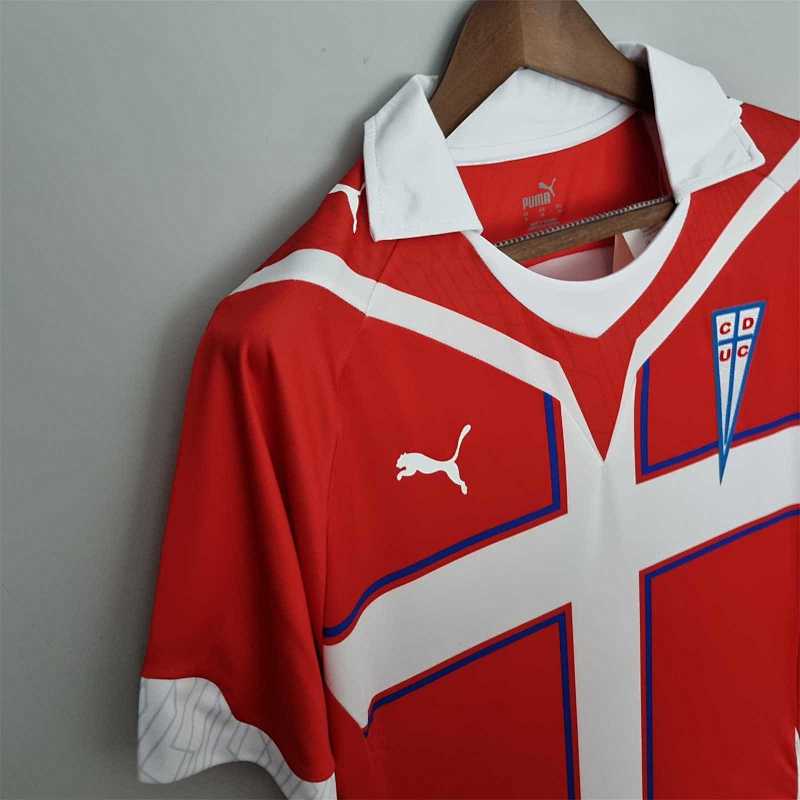 La Católica La Católica away 5