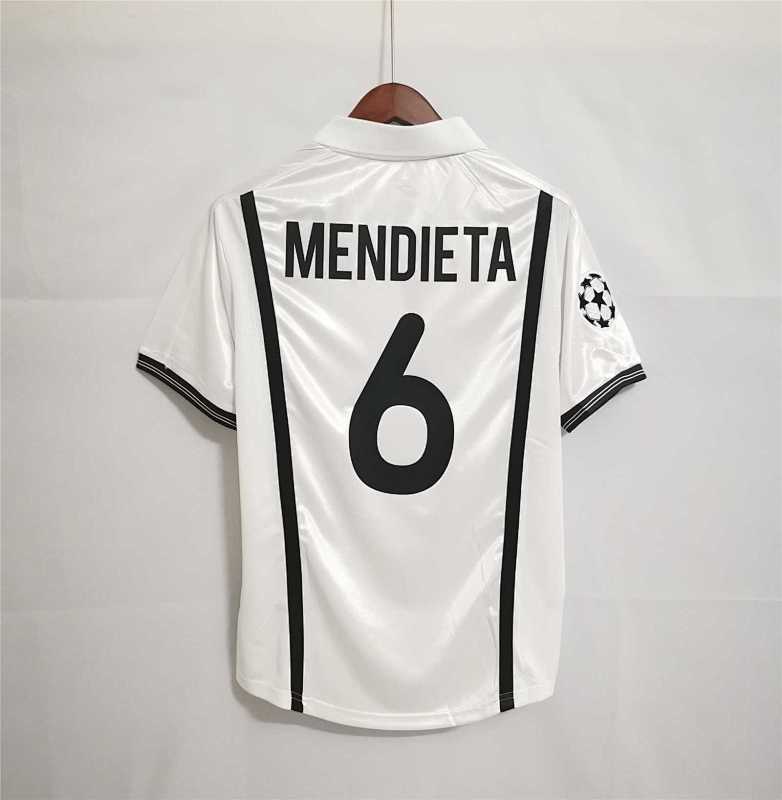 Valencia 00-01 Valencia home 5