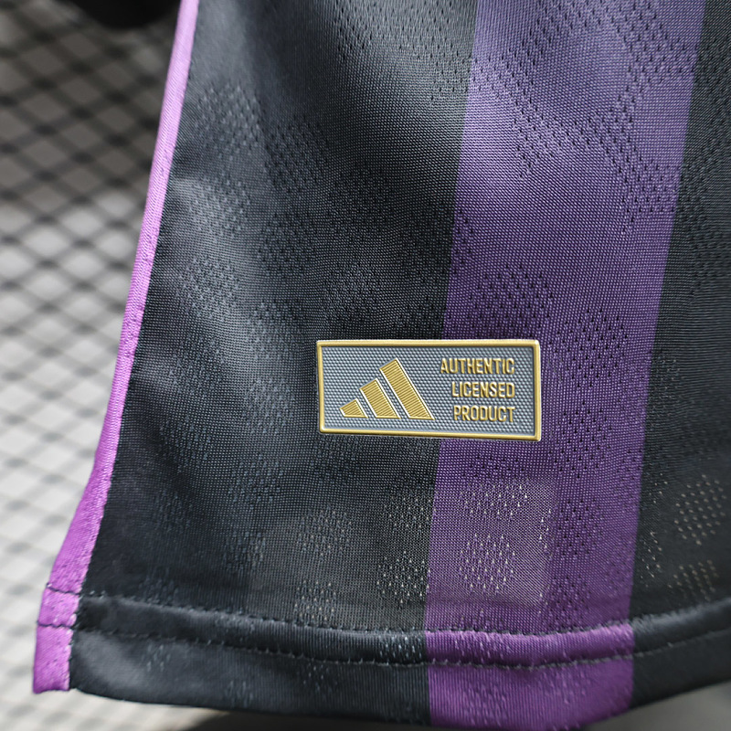 Real Madrid 26/27 Real Madrid Special Player Striped Black and Purple Gold 8