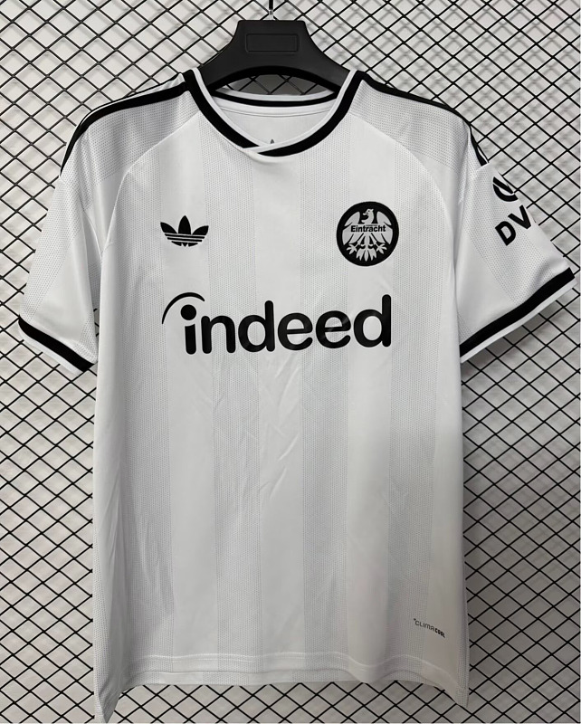 Eintracht Frankfurt 26/27 Frankfurt Away 5