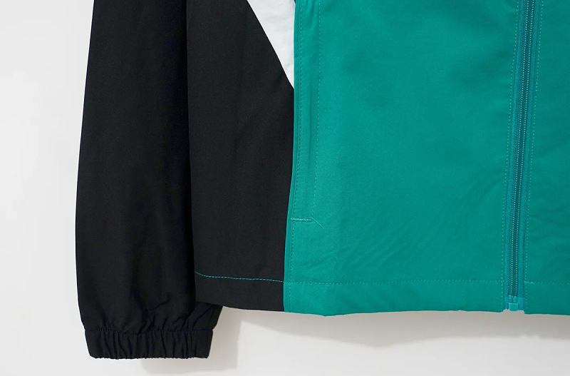 Liverpool 25/26 Liverpool Green Black Windbreaker 3