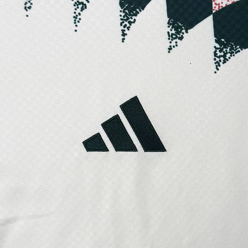 Real Madrid 26/27 Real Madrid 1994 Inspired Geometric 3