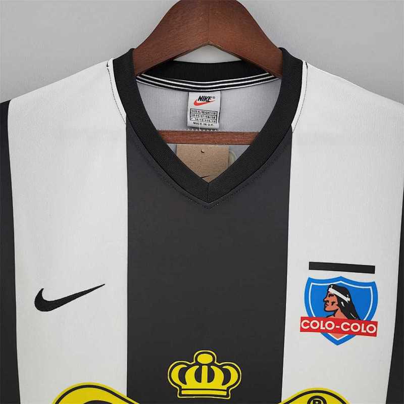 Colo-Colo Colo-Colo third away 9