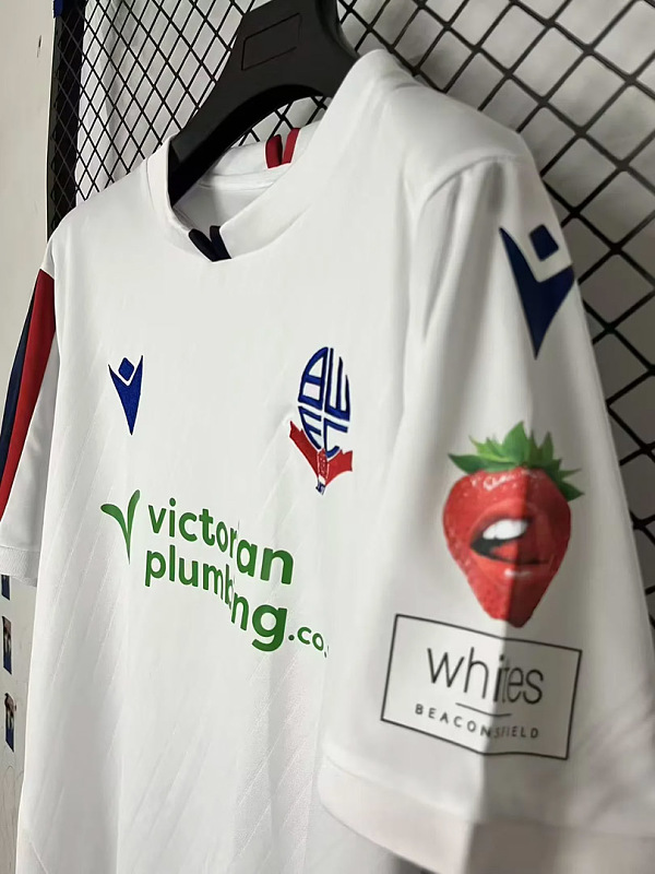 Bolton Wanderers 26/27 Bolton Wanderers Home 2