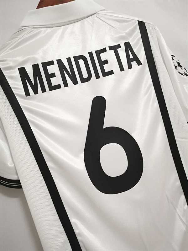 Valencia 00-01 Valencia home 4
