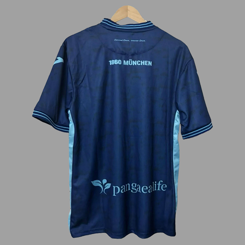 1860 Munchen 25/26 1860 Munchen Away 4