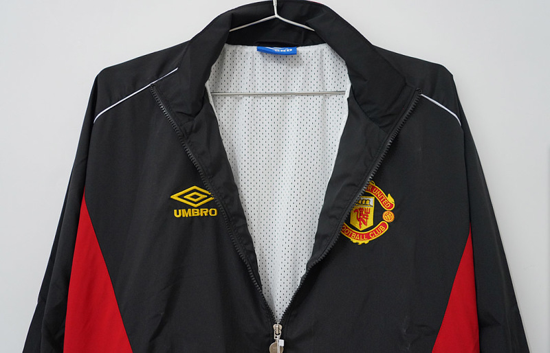 Manchester United 96/97 Manchester United Red Black Windbreaker 7